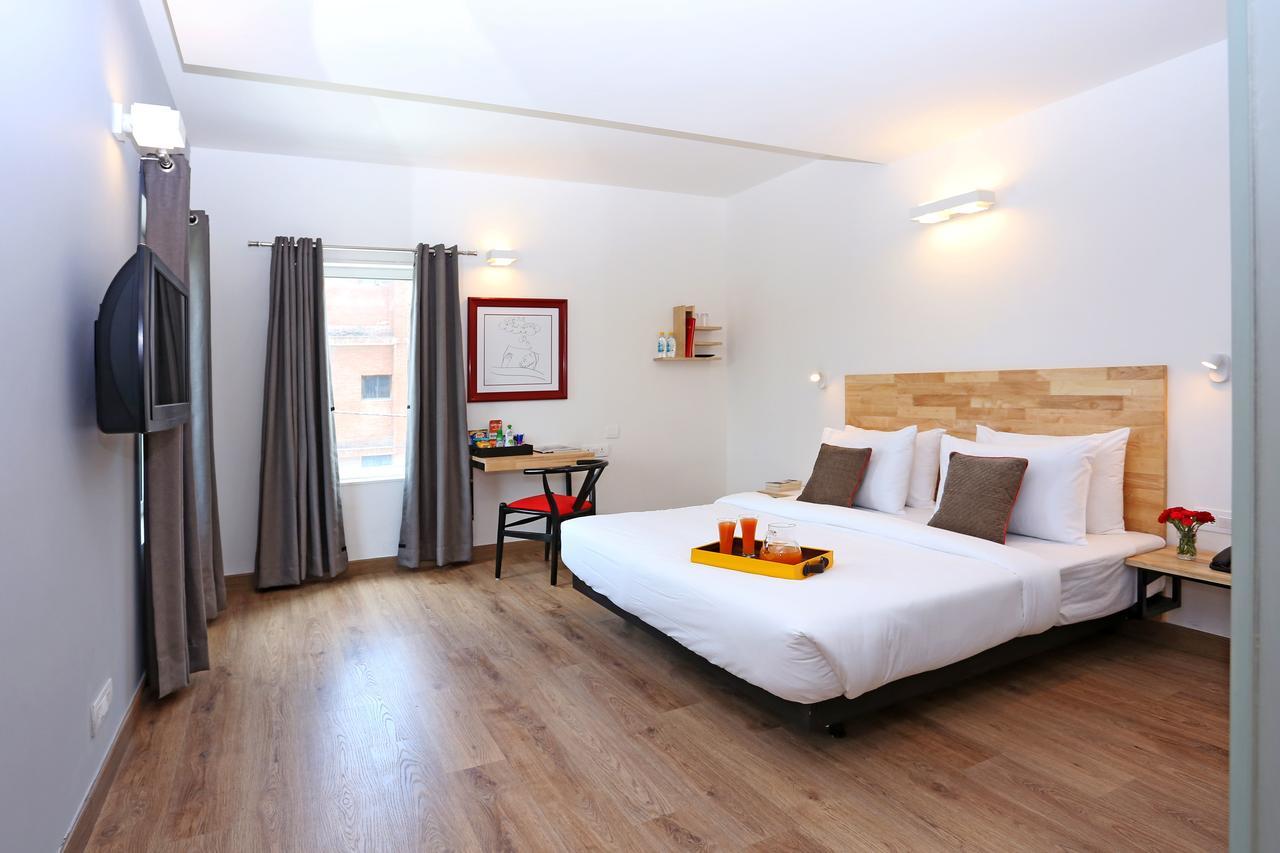 Oyo Townhouse 015 Lajpat Nagar Hotell New Delhi Exteriör bild
